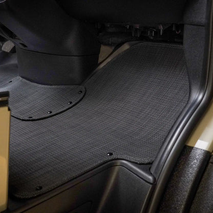 Nomad Vanz Matz in Meteor installed in Sprinter van passenger footwell